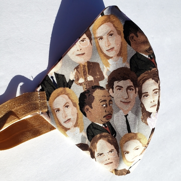 xx 5 Layers Face Mask THE OFFICE DUNDER MIFFLIN - Picture 1 of 6